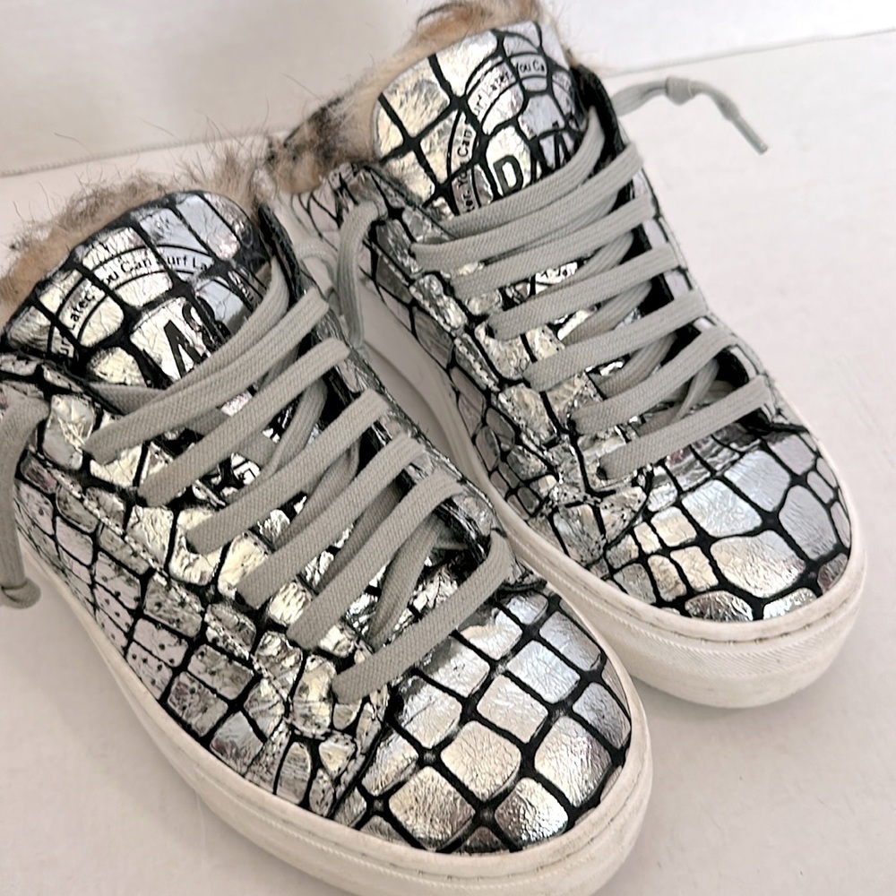P448 Women's Clara Crackled Leather Open Back Platform Sneaker Size 36 EU/ 6-6.5 - Picture 13 of 16
